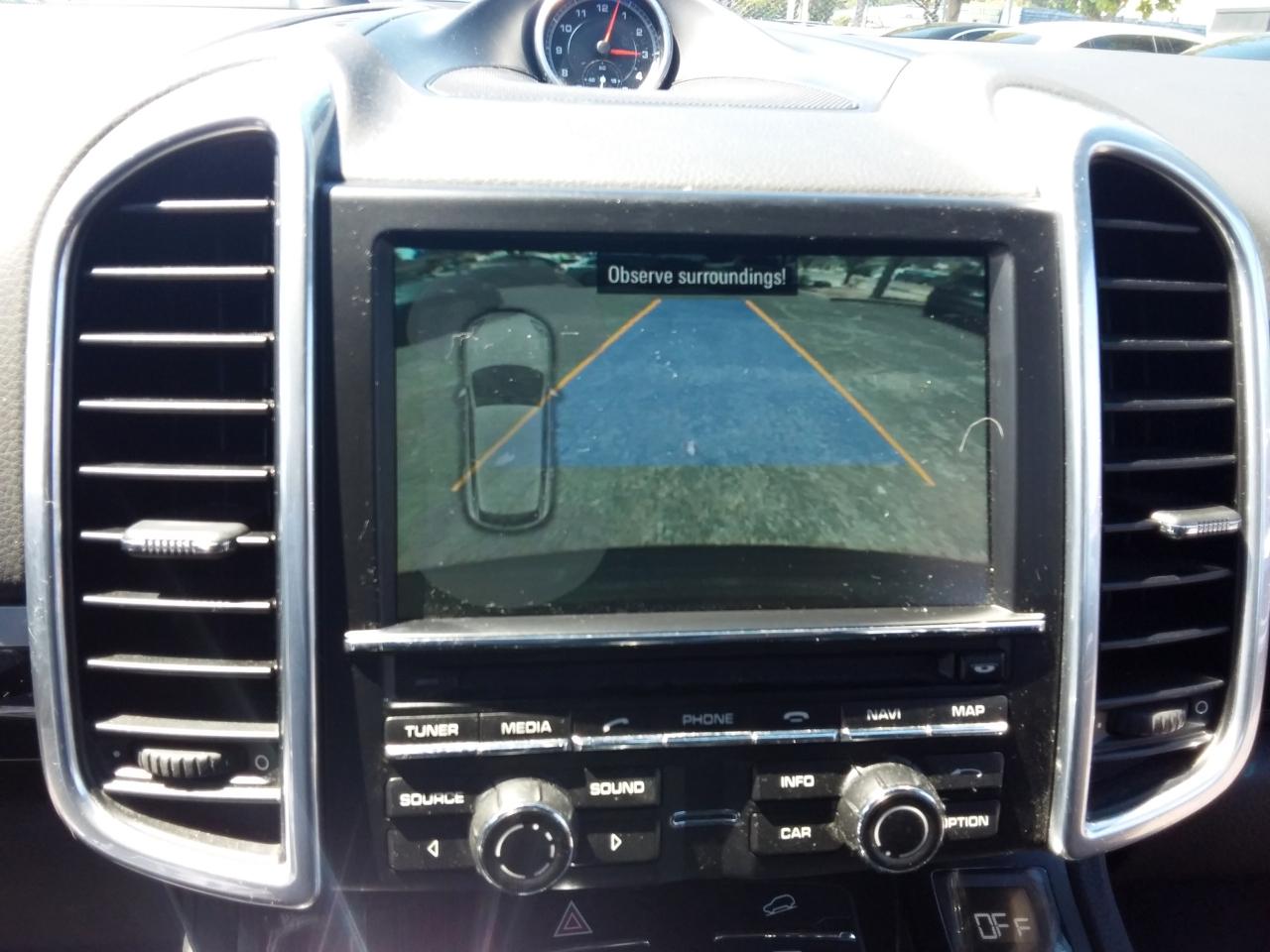 Porsche Cayenne Base 2014