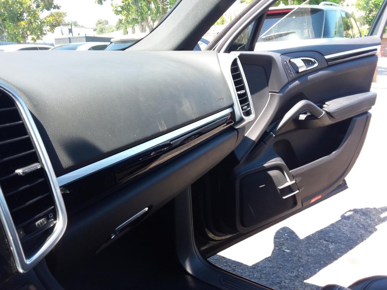 Porsche Cayenne Base 2014