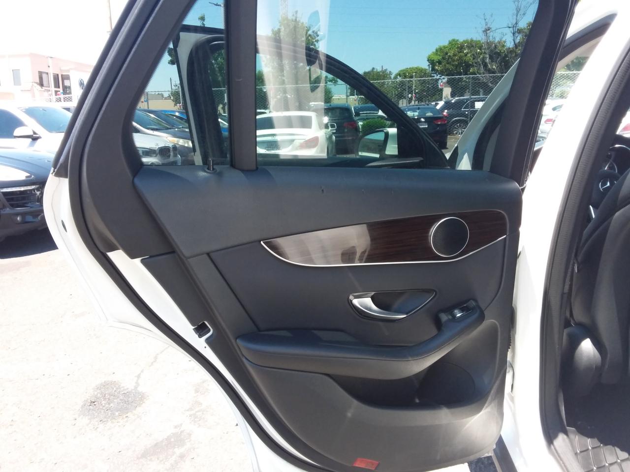 Mercedes-Benz GLC-Class GLC300 2020