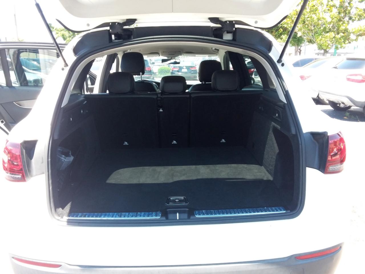 Mercedes-Benz GLC-Class GLC300 2020
