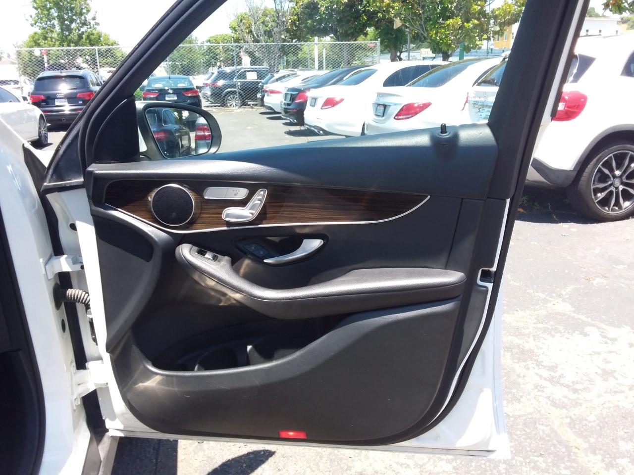 Mercedes-Benz GLC-Class GLC300 2020
