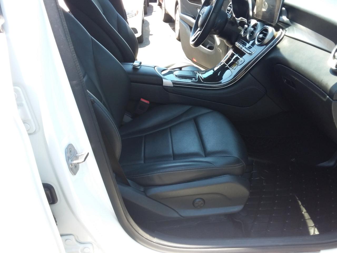 Mercedes-Benz GLC-Class GLC300 2020