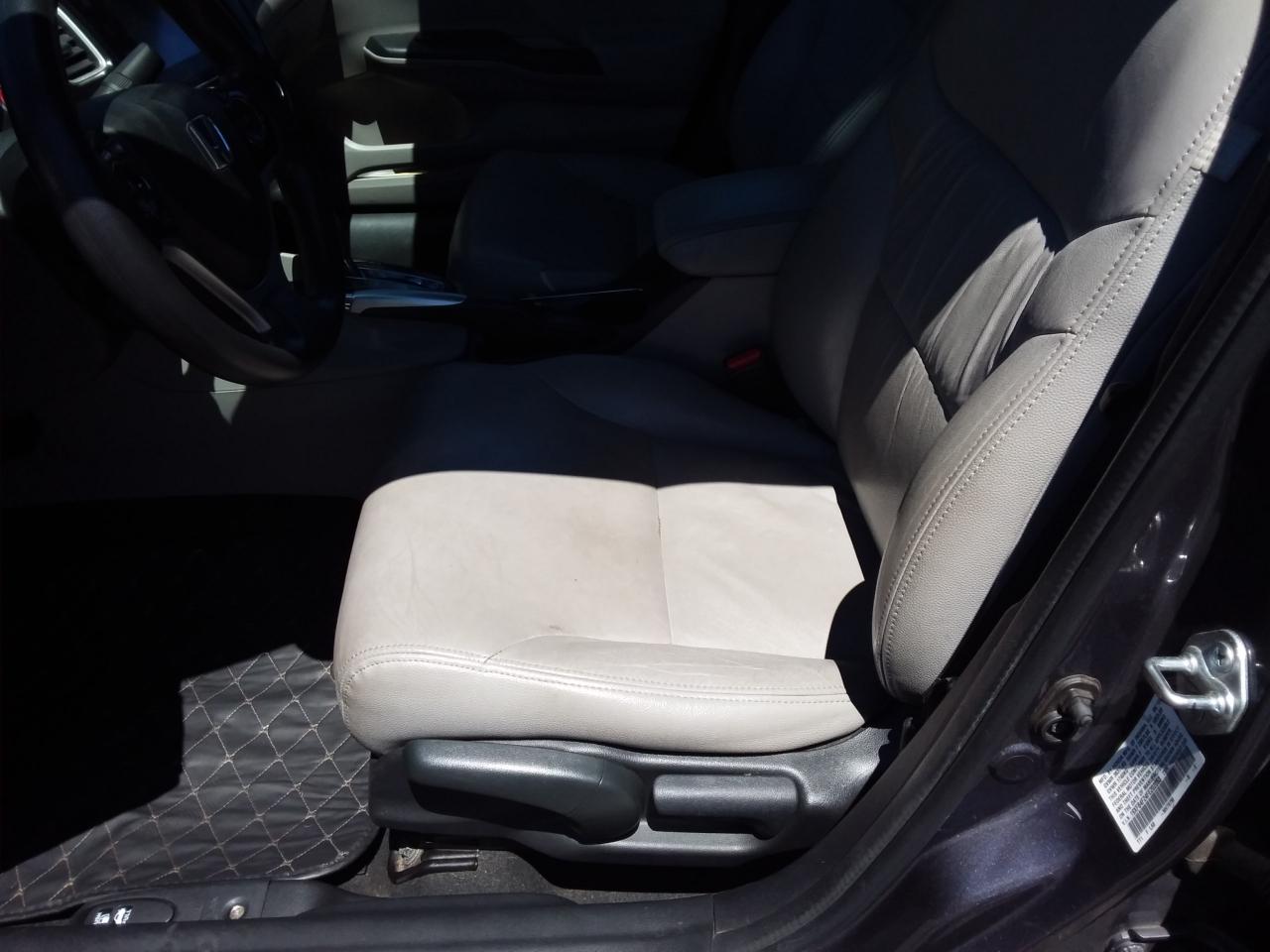 Honda Civic Hybrid CVT 2015