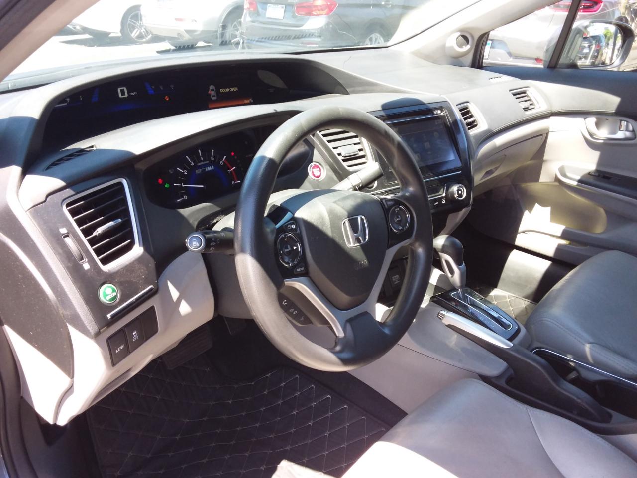 Honda Civic Hybrid CVT 2015