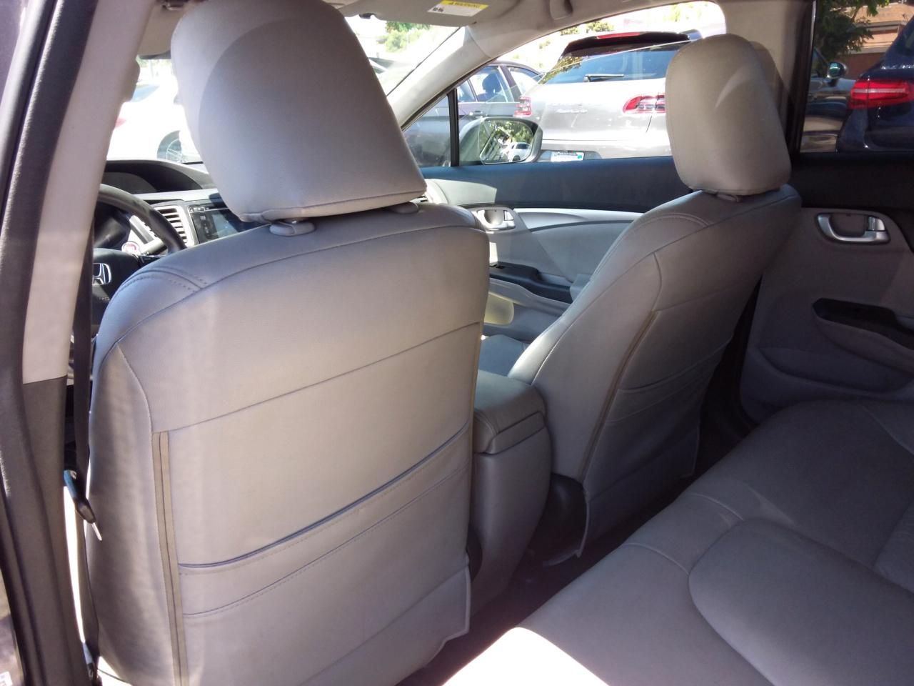 Honda Civic Hybrid CVT 2015