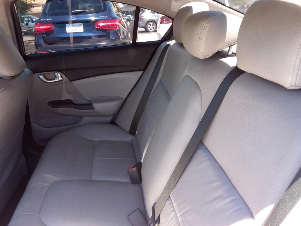 Honda Civic Hybrid CVT 2015