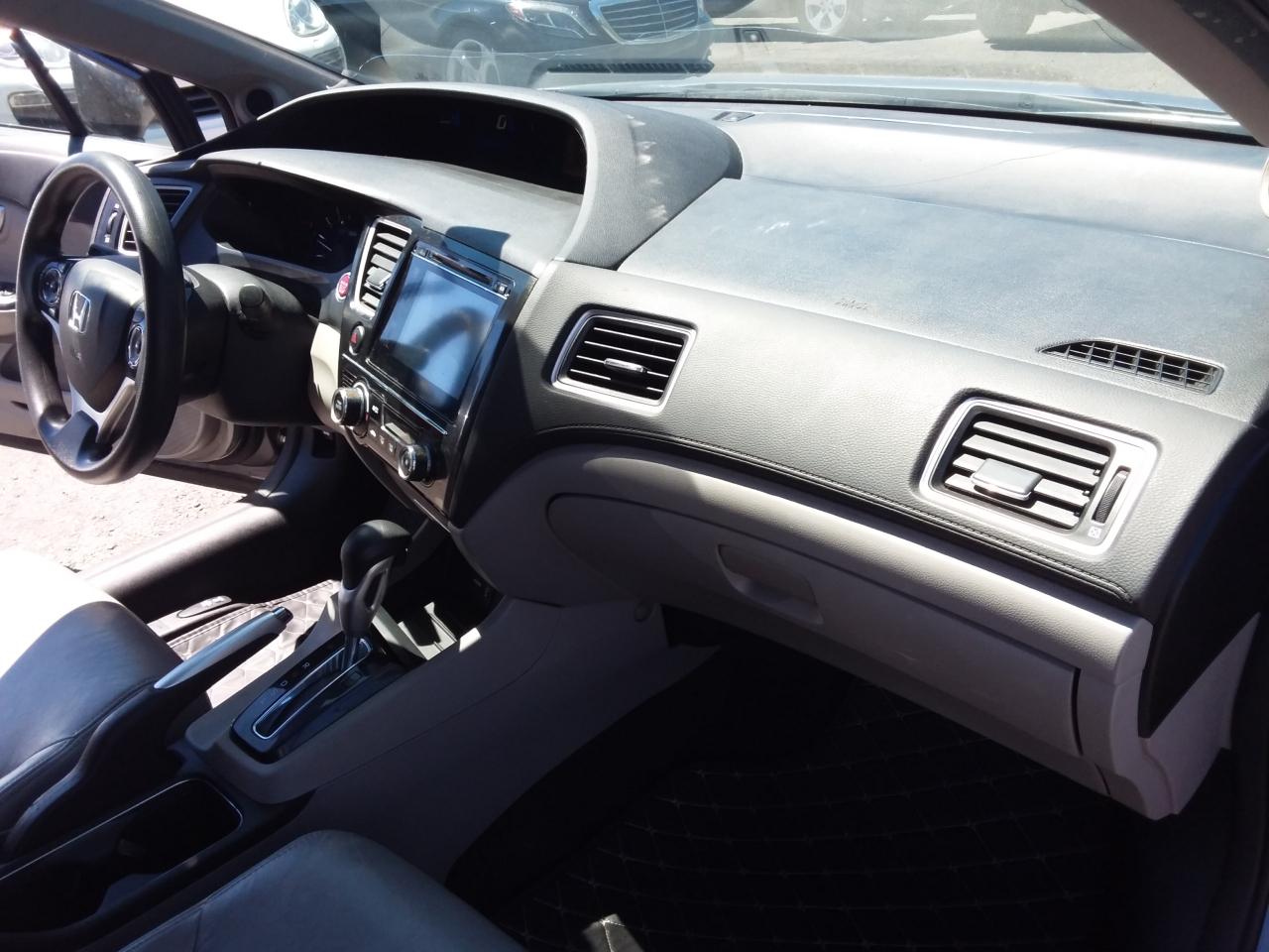 Honda Civic Hybrid CVT 2015
