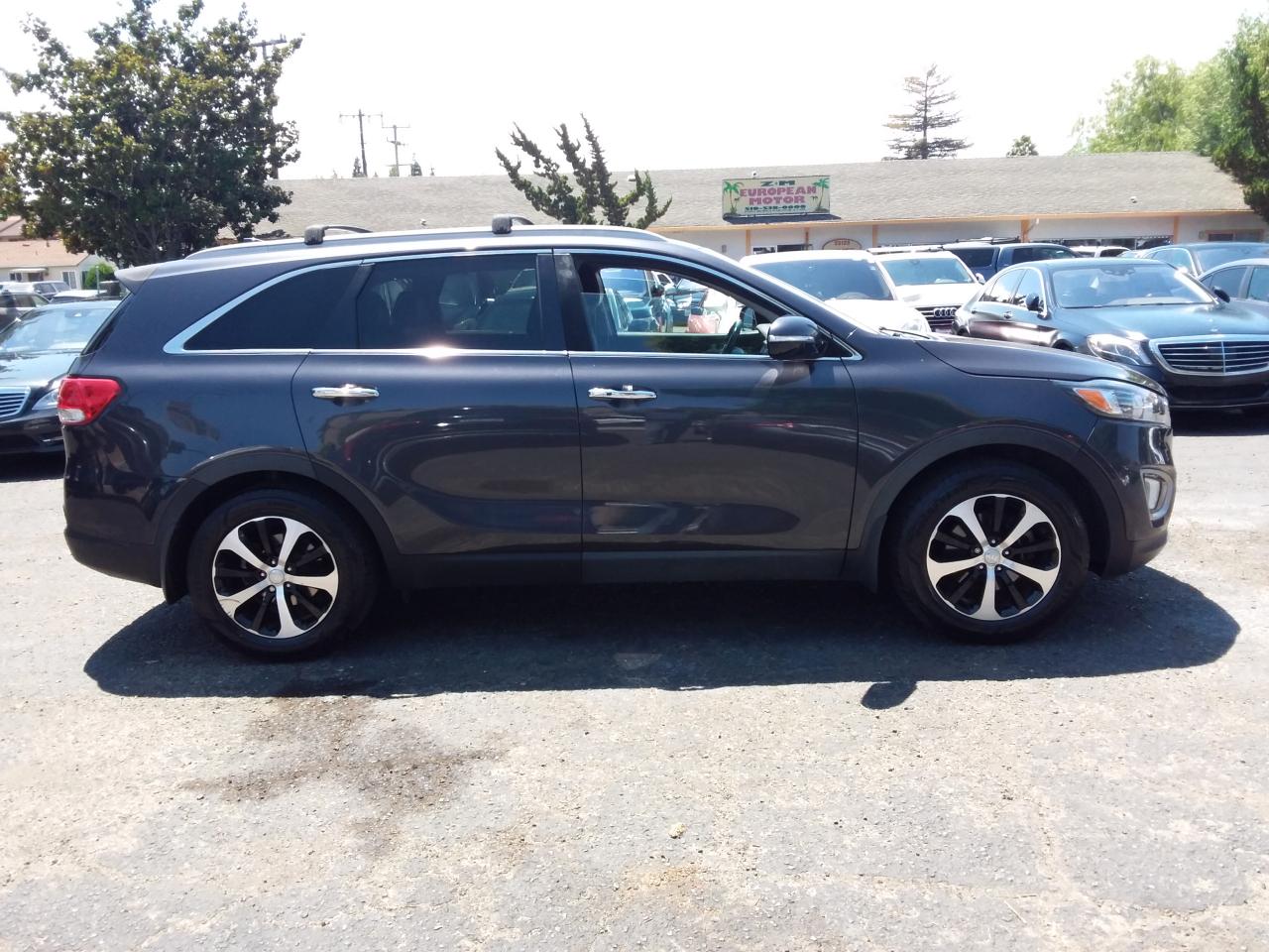 Kia Sorento EX V6 2WD 2016