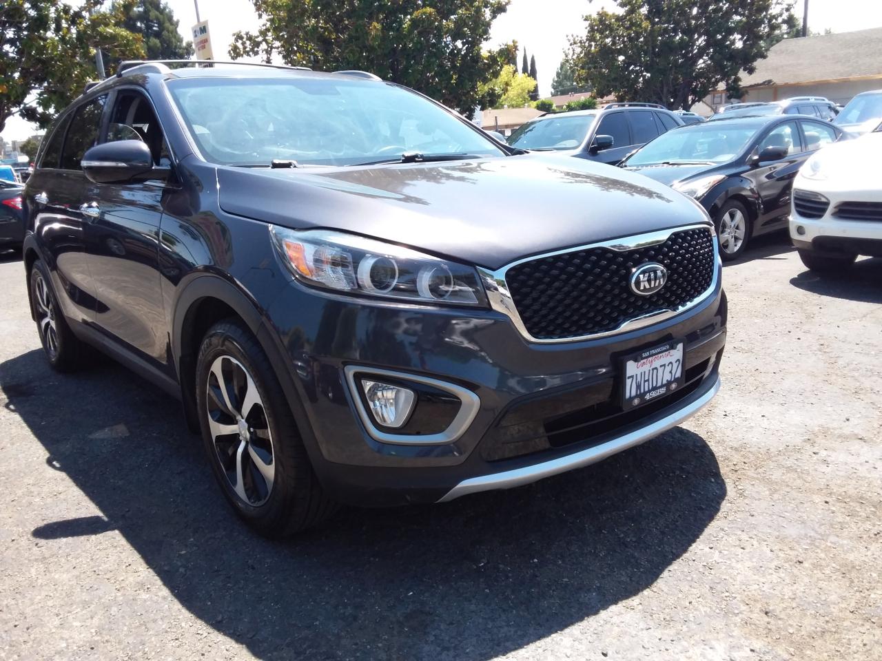 Kia Sorento EX V6 2WD 2016
