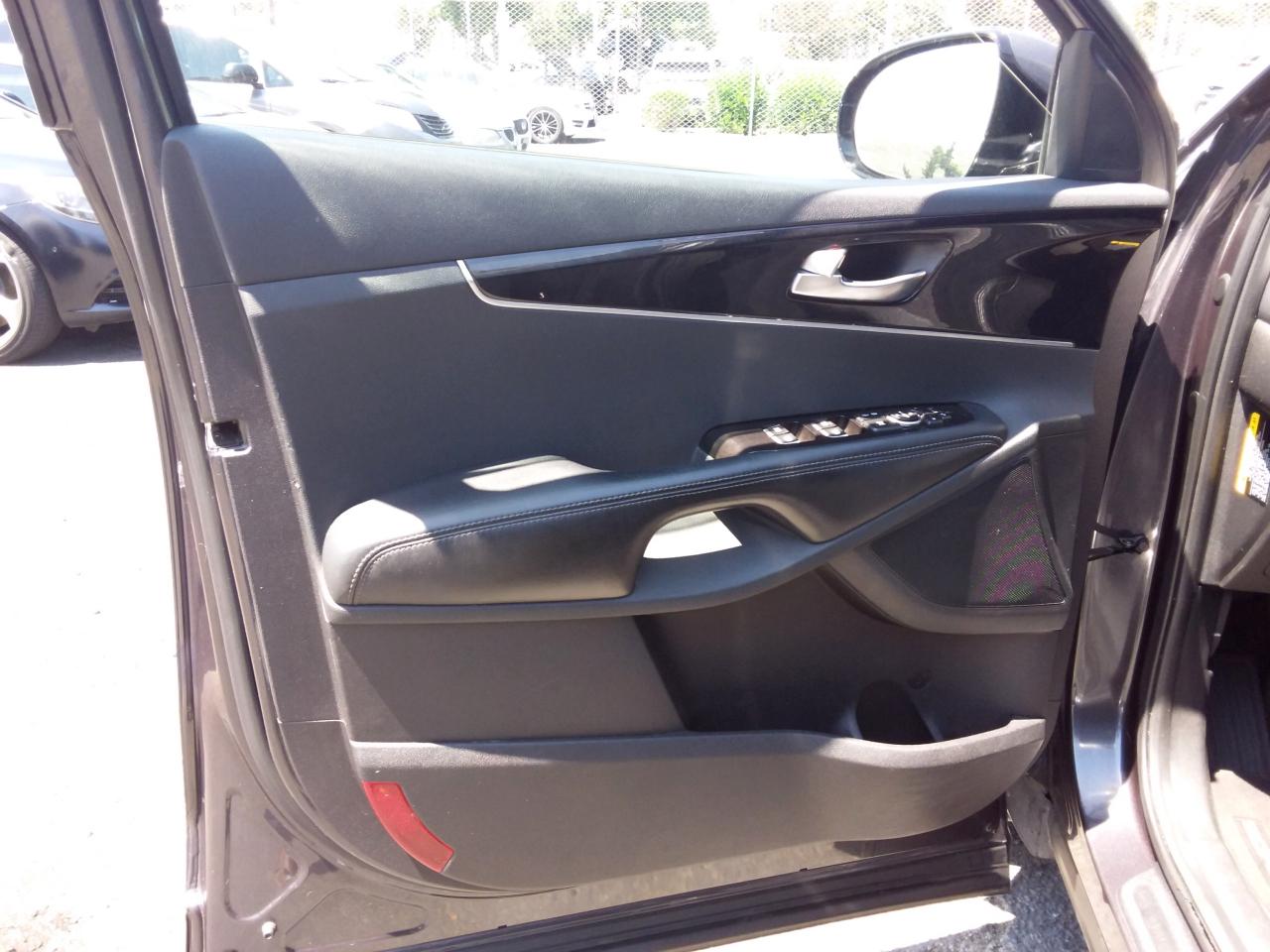 Kia Sorento EX V6 2WD 2016
