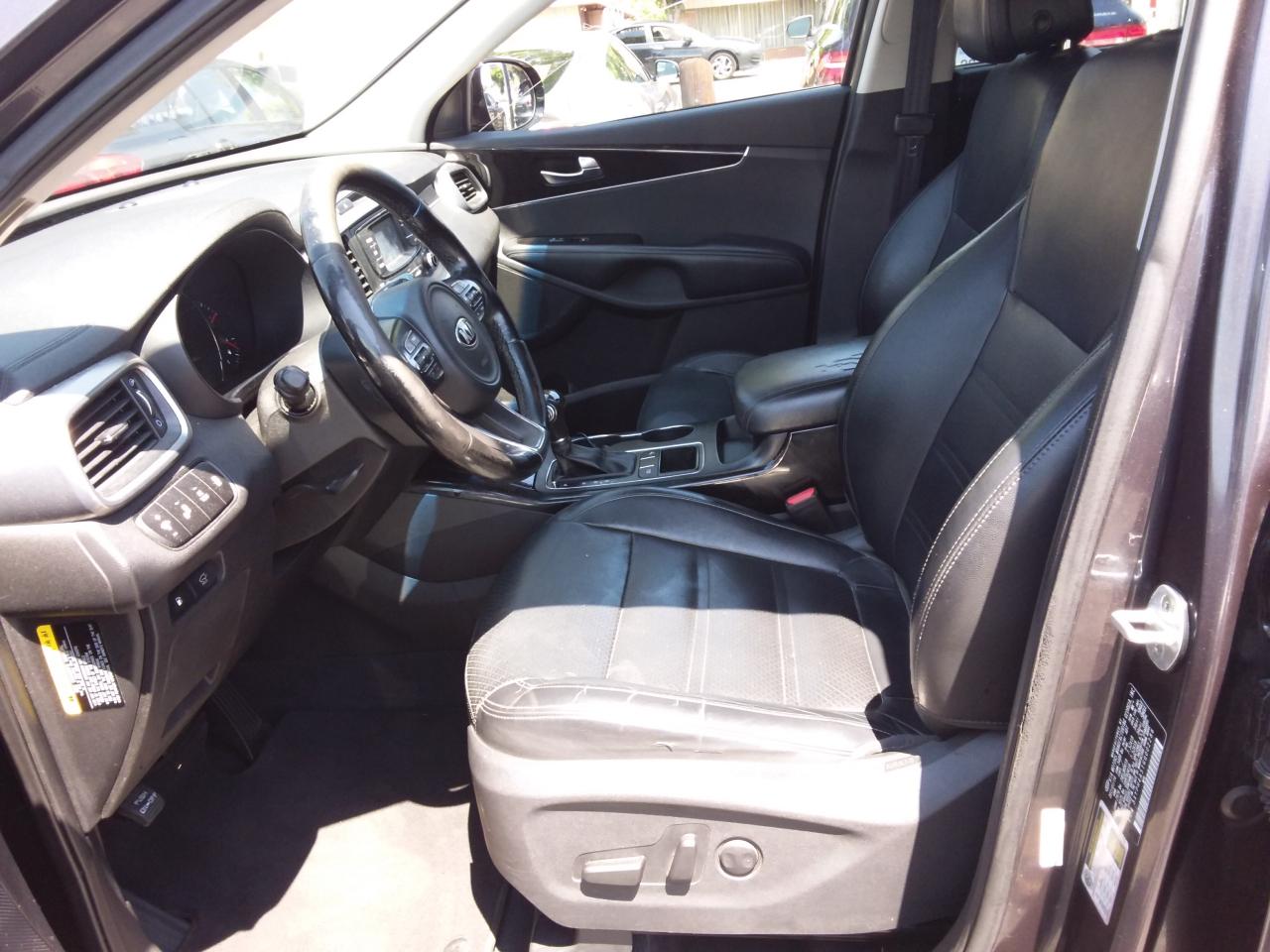 Kia Sorento EX V6 2WD 2016