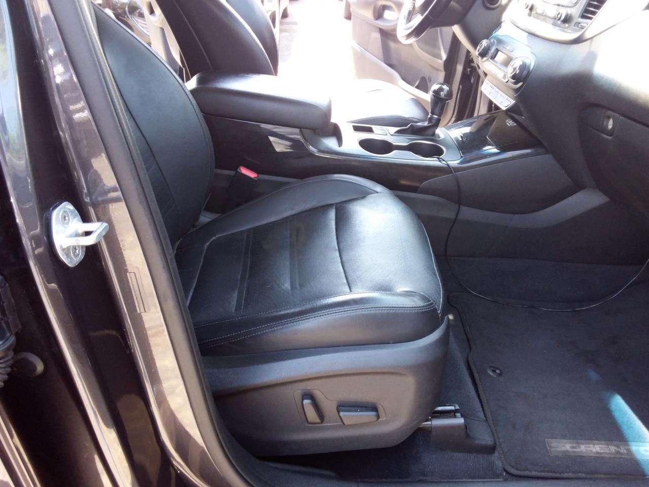 Kia Sorento EX V6 2WD 2016
