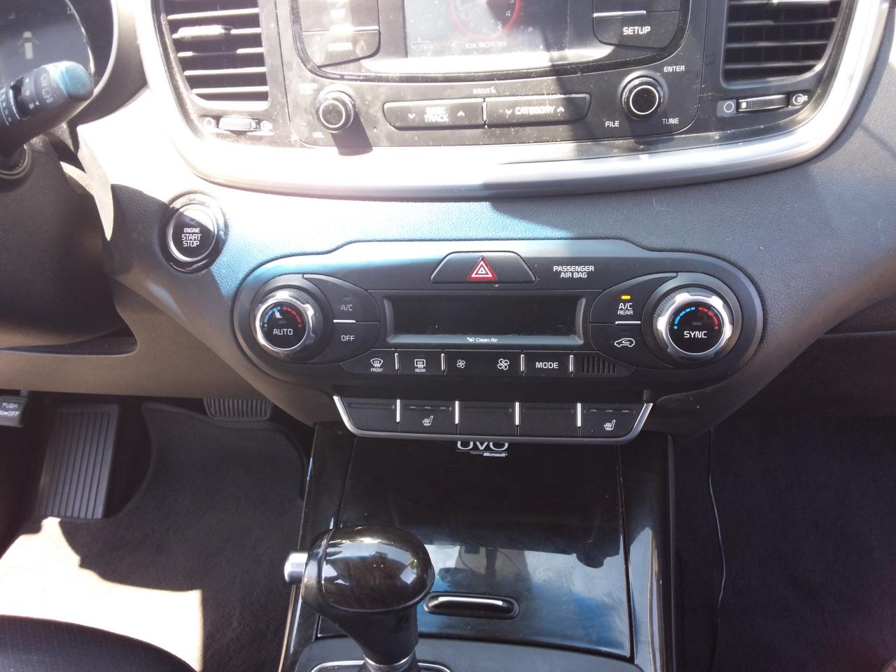 Kia Sorento EX V6 2WD 2016
