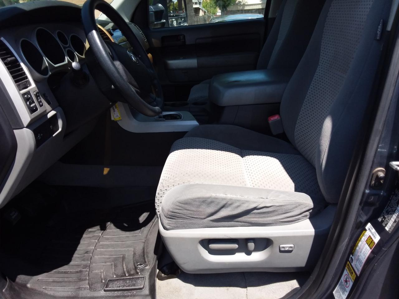Toyota Tundra SR5 Double Cab 6AT 2WD 2007