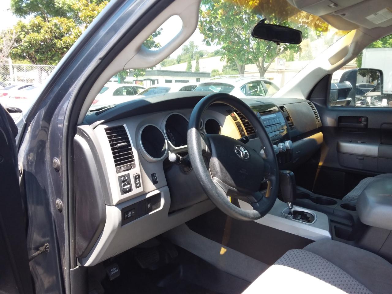 Toyota Tundra SR5 Double Cab 6AT 2WD 2007