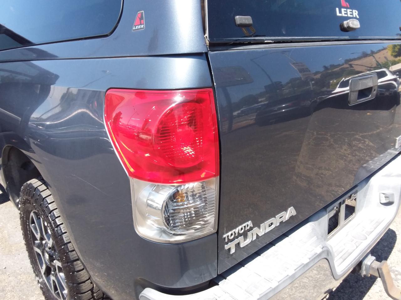 Toyota Tundra SR5 Double Cab 6AT 2WD 2007