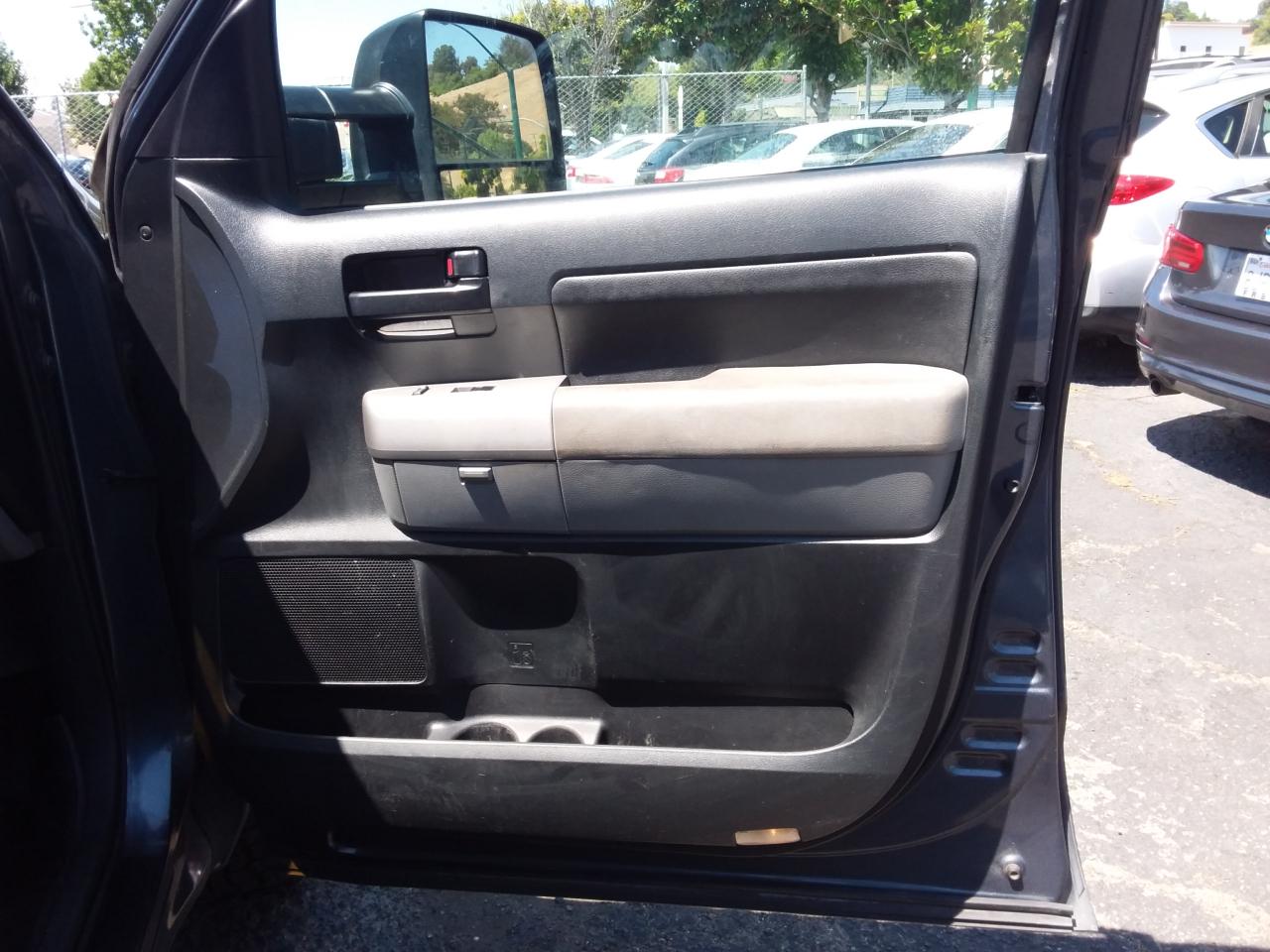 Toyota Tundra SR5 Double Cab 6AT 2WD 2007
