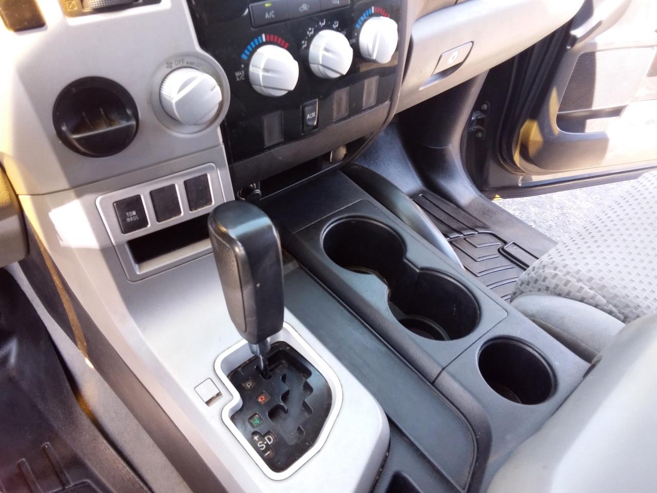 Toyota Tundra SR5 Double Cab 6AT 2WD 2007