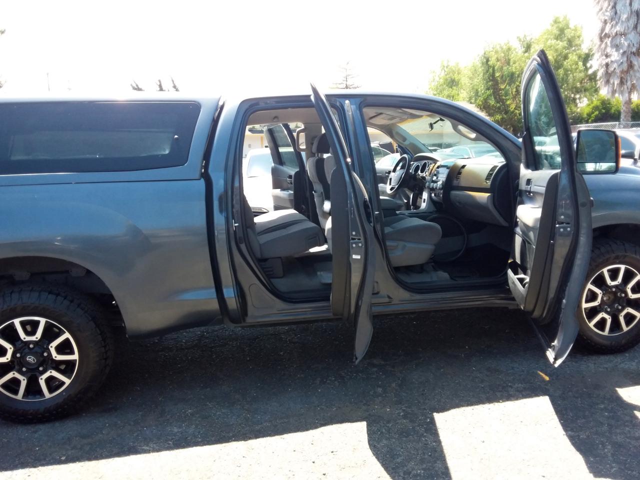 Toyota Tundra SR5 Double Cab 6AT 2WD 2007