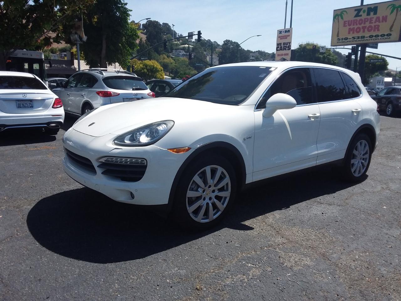 Porsche Cayenne Hybrid S 2011