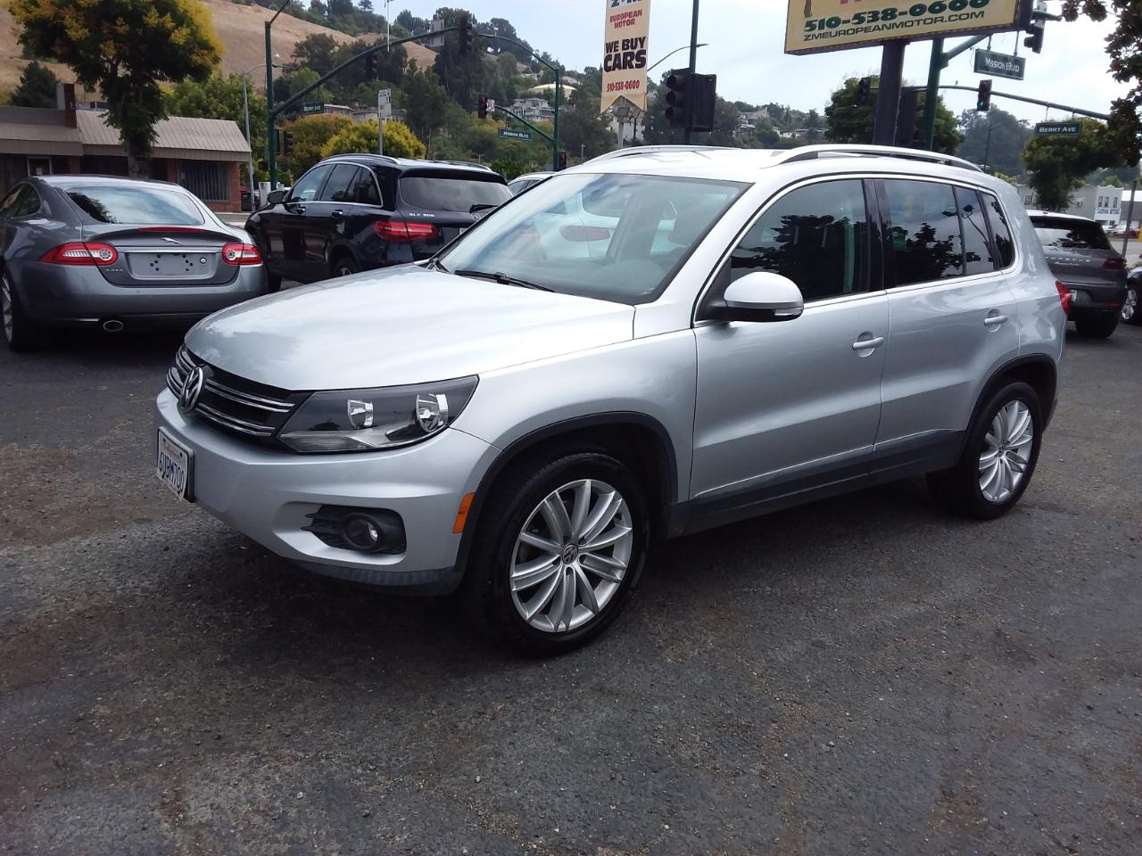 Volkswagen Tiguan S 2012