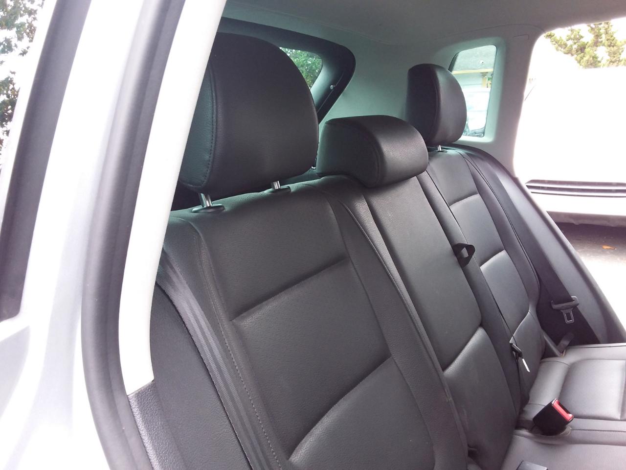 Volkswagen Tiguan S 2012