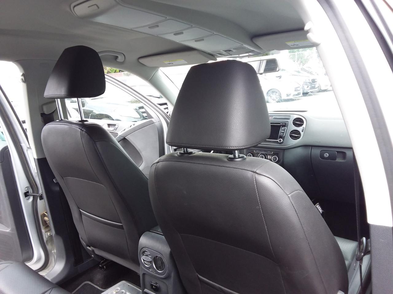 Volkswagen Tiguan S 2012