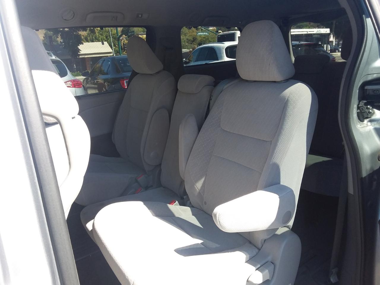 Toyota Sienna LE 8-Passenger 2017