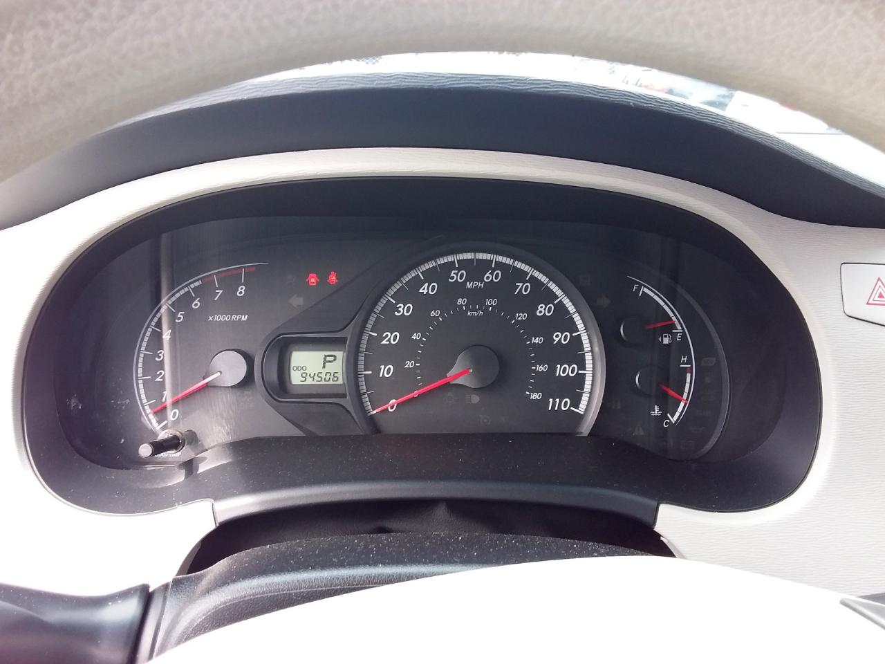 Toyota Sienna LE FWD 8-Passenger V6 2013