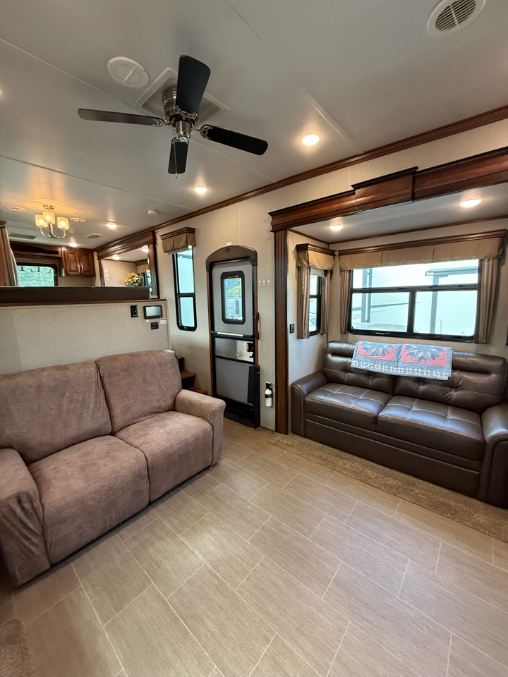 Used Car 2019 Keystone Alpine  3801fk For Sale Under $50,000 In Dickson, Tennessee