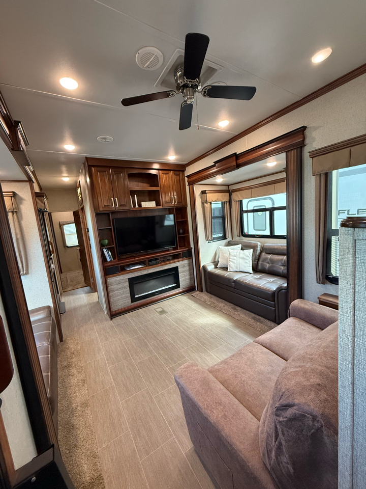 Used Car 2019 Keystone Alpine  3801fk For Sale Under $50,000 In Dickson, Tennessee