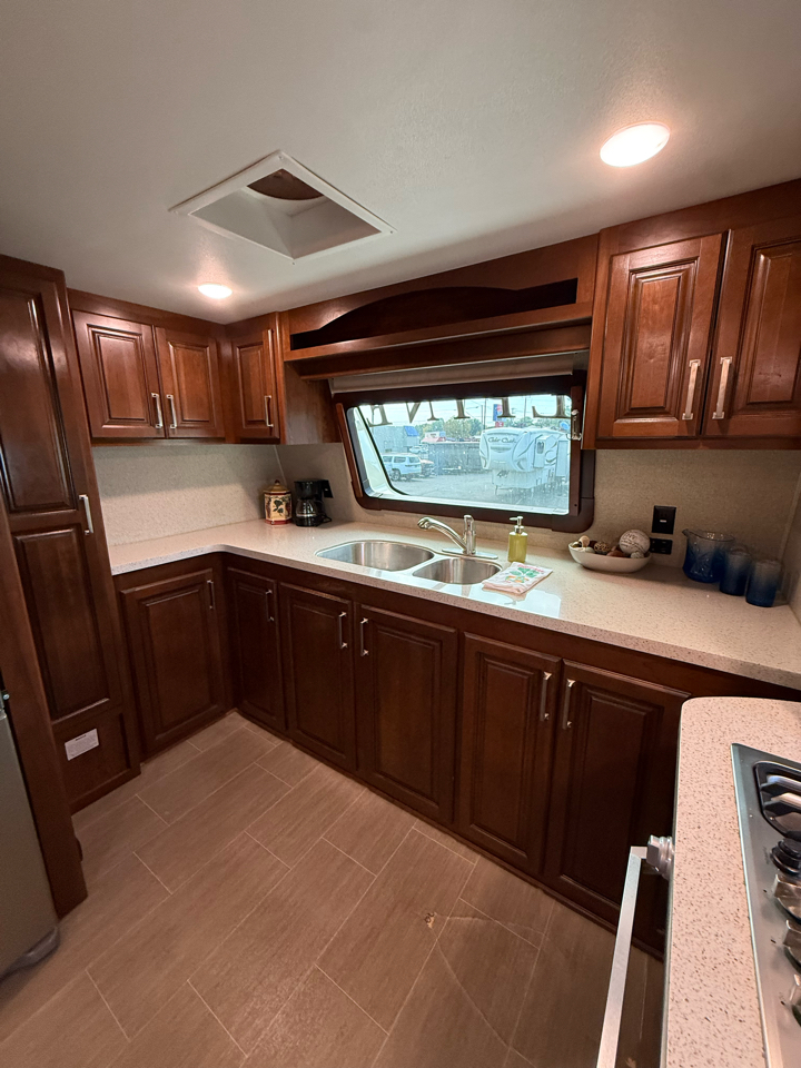 Used Car 2019 Keystone Alpine  3801fk For Sale Under $50,000 In Dickson, Tennessee