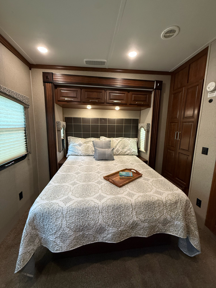 Used Car 2019 Keystone Alpine  3801fk For Sale Under $50,000 In Dickson, Tennessee