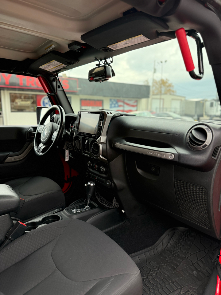 Used Car 2015 Jeep Wrangler Unlimited  4wd 4dr Sport For Sale Under $20,000 In Dickson, Tennessee