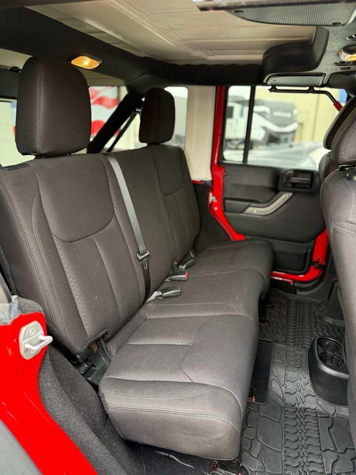 Used Car 2015 Jeep Wrangler Unlimited  4wd 4dr Sport For Sale Under $20,000 In Dickson, Tennessee