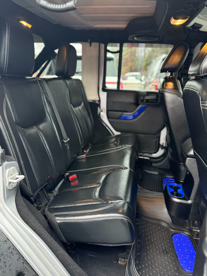 Used Car 2013 Jeep Wrangler Unlimited  4wd 4dr Sahara For Sale Under $20,000 In Dickson, Tennessee