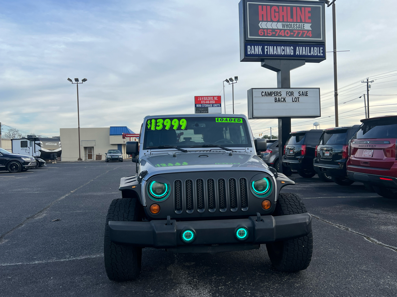Jeep Wrangler Unlimited 4WD 4dr Sahara 2013