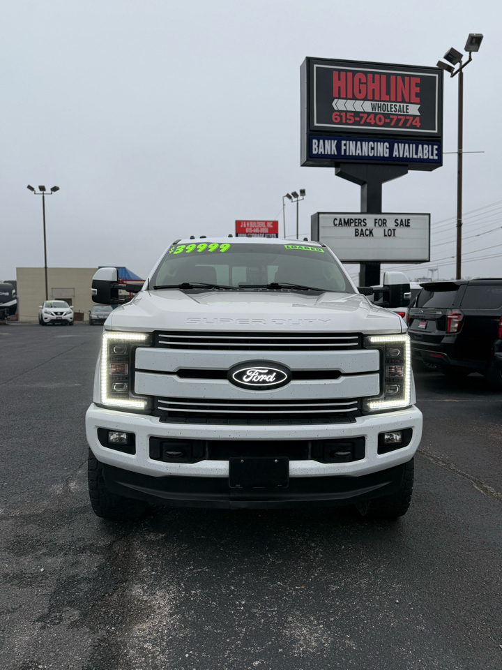 Used Car 2017 Ford Super Duty F-350 Drw  Lariat 4wd Crew Cab 8' Box For Sale Under $40,000 In Dickson, Tennessee