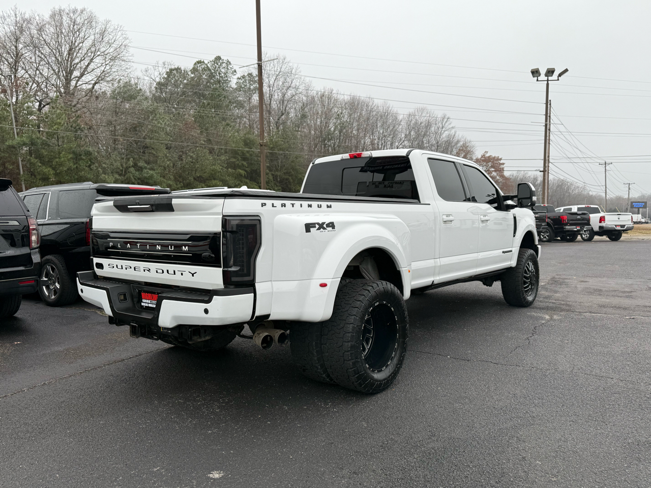 Used Car 2017 Ford Super Duty F-350 Drw  Lariat 4wd Crew Cab 8' Box For Sale Under $40,000 In Dickson, Tennessee