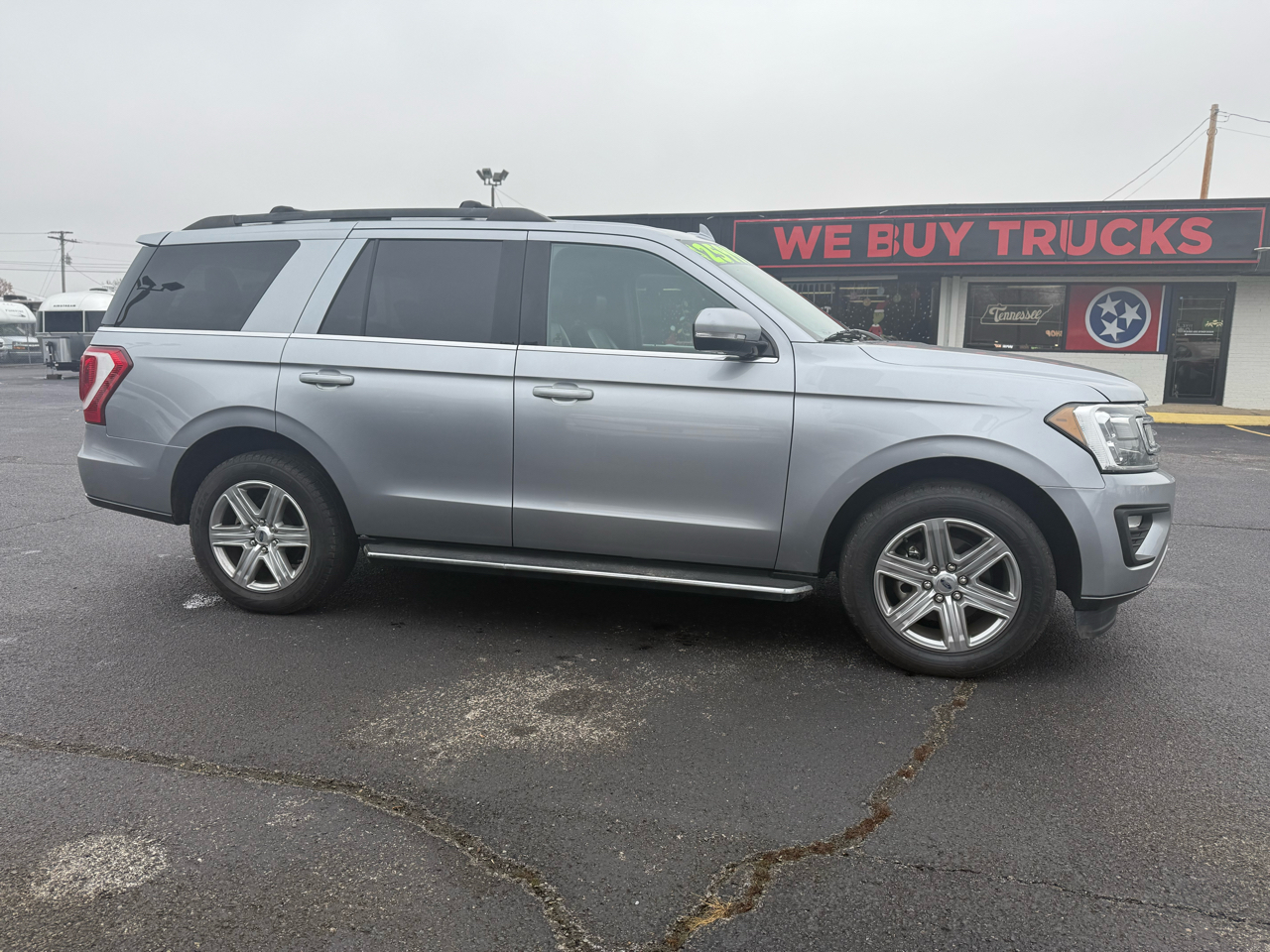 Used Car 2020 Ford Expedition  Xlt 4x4 For Sale Under $25,000 In Dickson, Tennessee