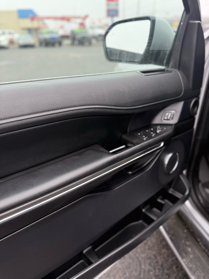 Used Car 2020 Ford Expedition  Xlt 4x4 For Sale Under $25,000 In Dickson, Tennessee