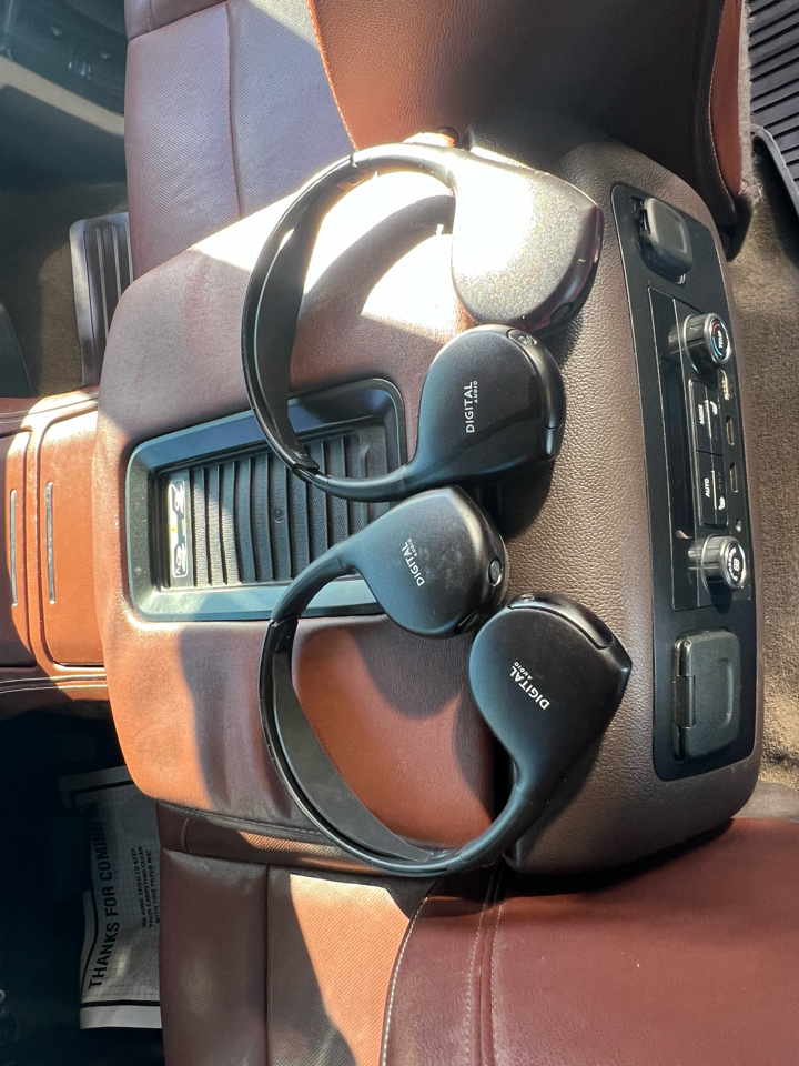 Used Car 2017 Chevrolet Tahoe  4wd 4dr Premier For Sale Under $20,000 In Dickson, Tennessee