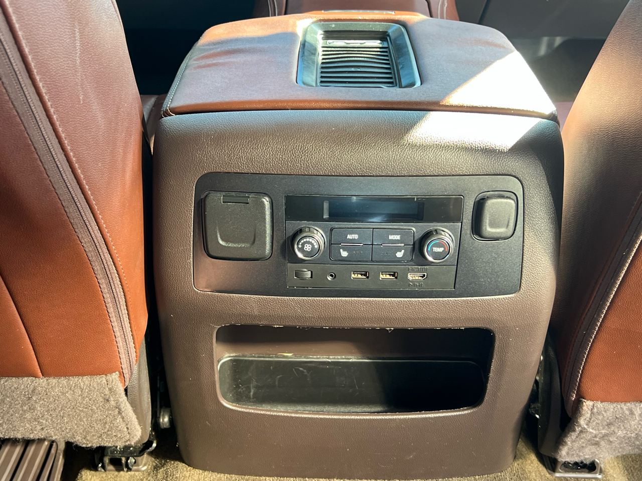 Used Car 2017 Chevrolet Tahoe  4wd 4dr Premier For Sale Under $20,000 In Dickson, Tennessee