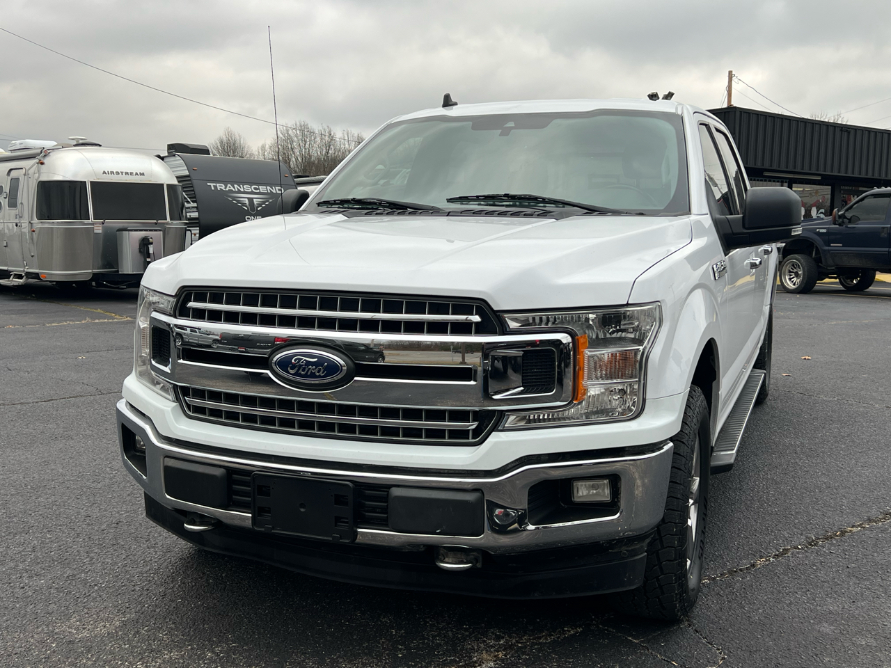 Ford F-150 XLT SuperCrew Short Box 4WD 2019