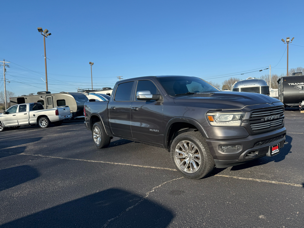 RAM 1500 Laramie 4x4 Crew Cab 5'7" Box 2019
