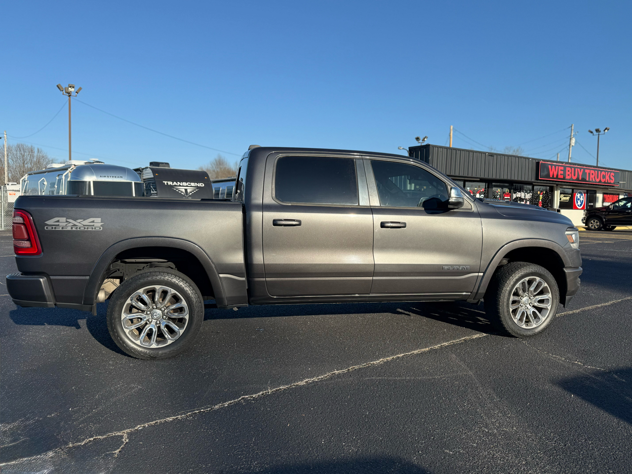 RAM 1500 Laramie 4x4 Crew Cab 5'7" Box 2019