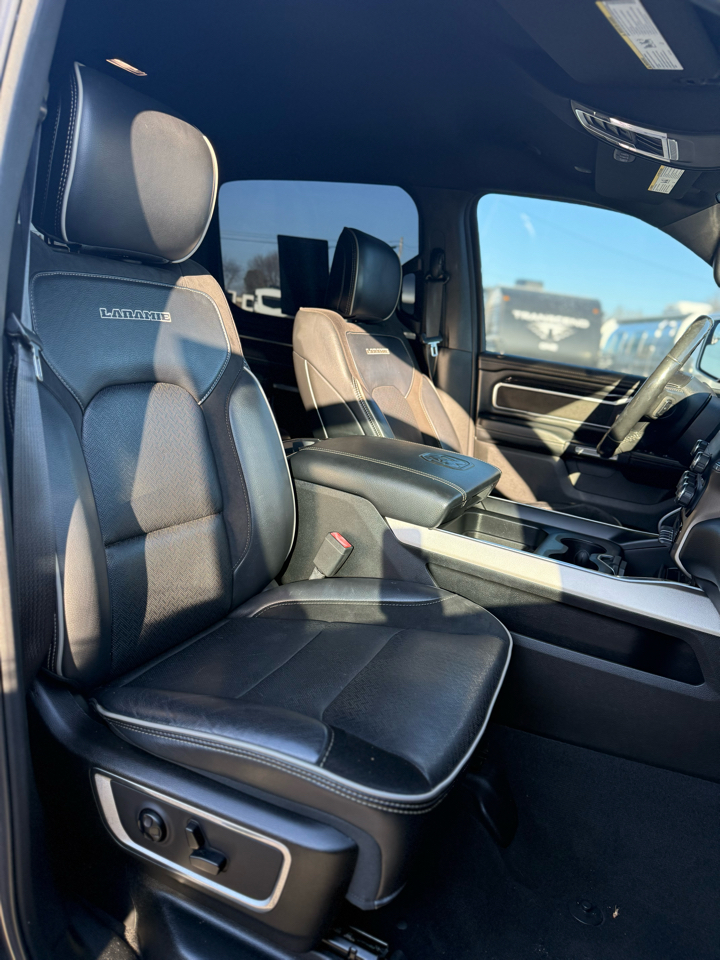 RAM 1500 Laramie 4x4 Crew Cab 5'7" Box 2019