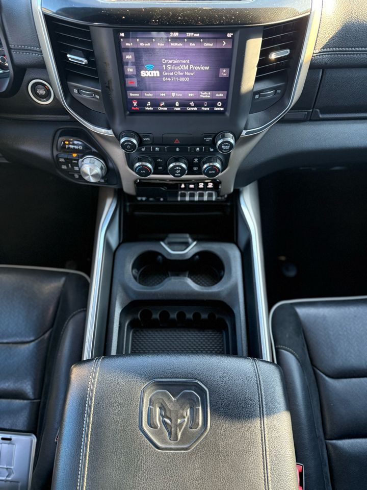 RAM 1500 Laramie 4x4 Crew Cab 5'7" Box 2019