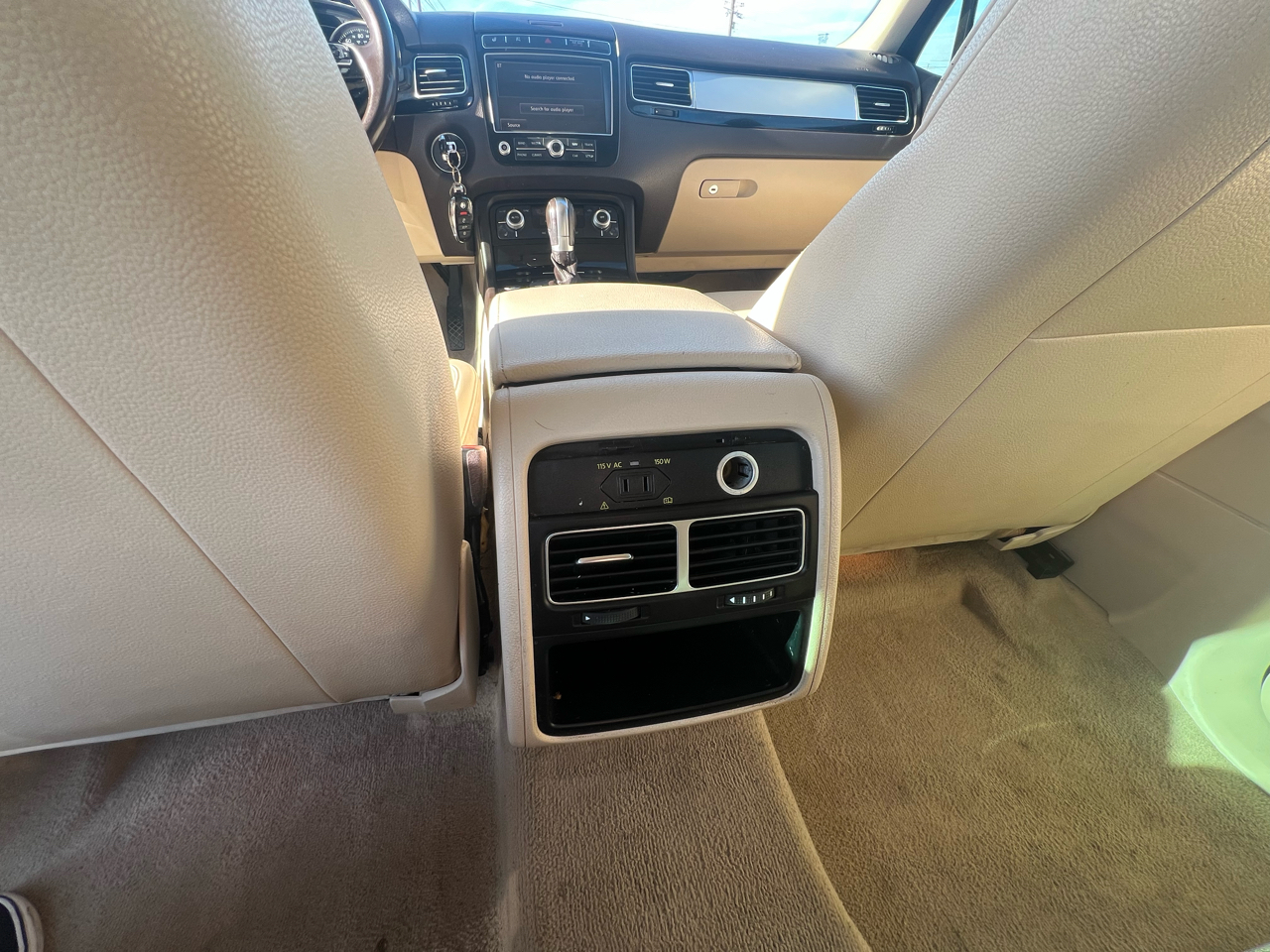 Volkswagen Touareg 4dr V6 Sport w/Technology 2016