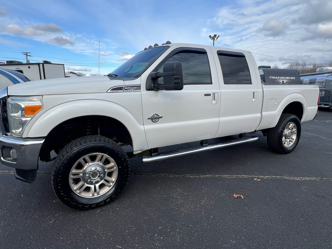 Ford Super Duty F-250 SRW 4WD Crew Cab 172" Lariat 2015